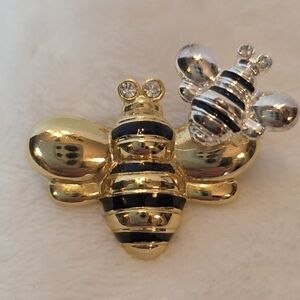 Two Tone Bee Brooch Gold & Silver Tone Pin